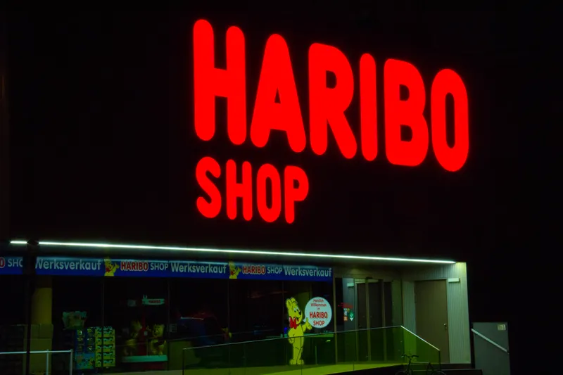 Referenzprojekt — haribo 1 — NEON Geissler