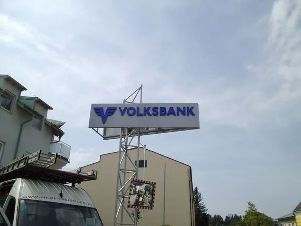 Illuminated pylon — werbeturm — NEON Geissler